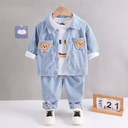 Traje de infantil 3 piezas pantalon camiseta y sueter.