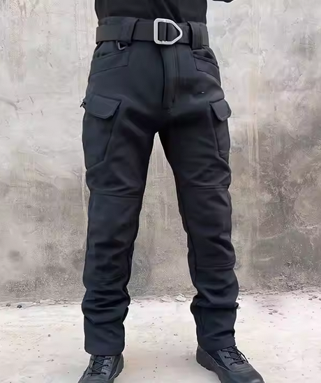 Pantalón tipo táctico térmico resistente al agua para hombre